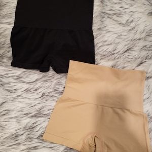 UnderWhere? High waisted tummy control shorts size small